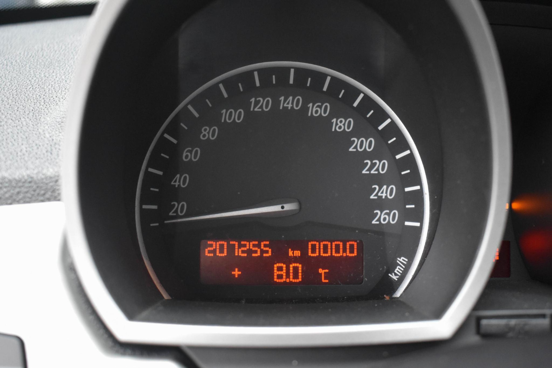 43480724-10.jpg