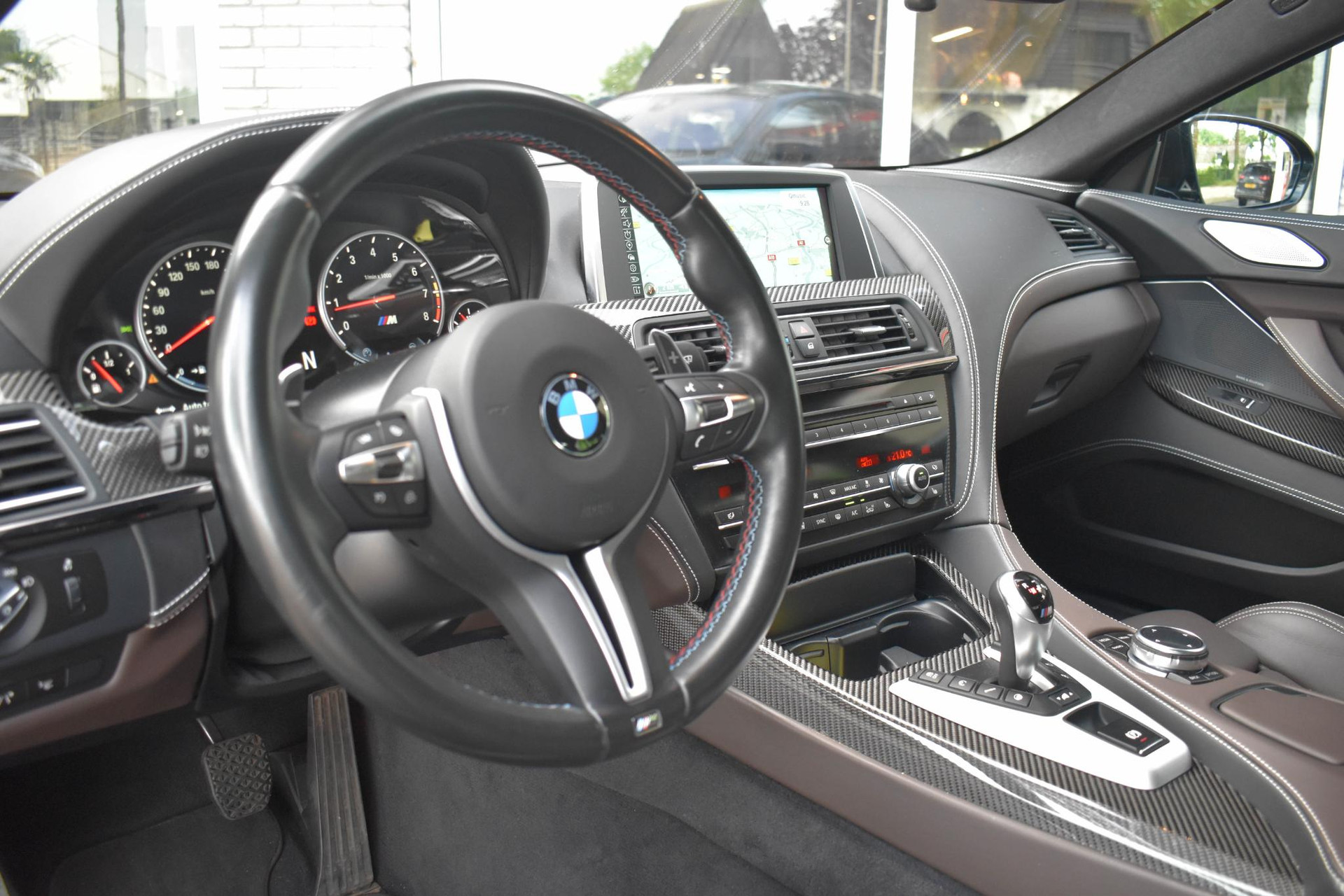 45372354-11.jpg