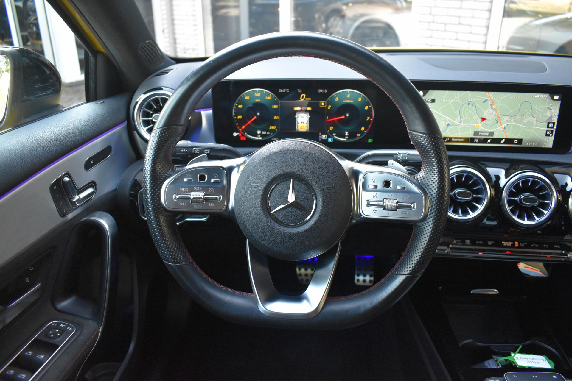 46057390-25.jpg