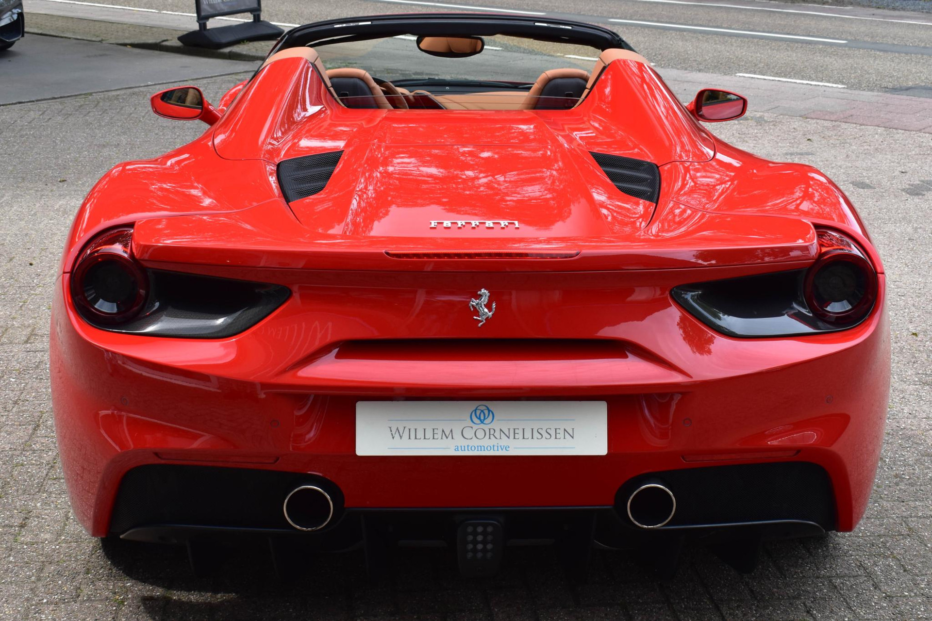 46905912-19.jpg