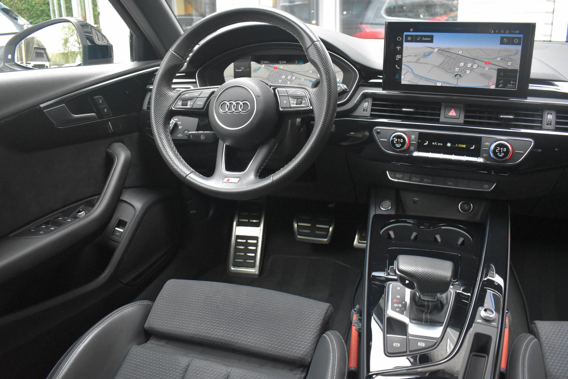 48621415-28.jpg