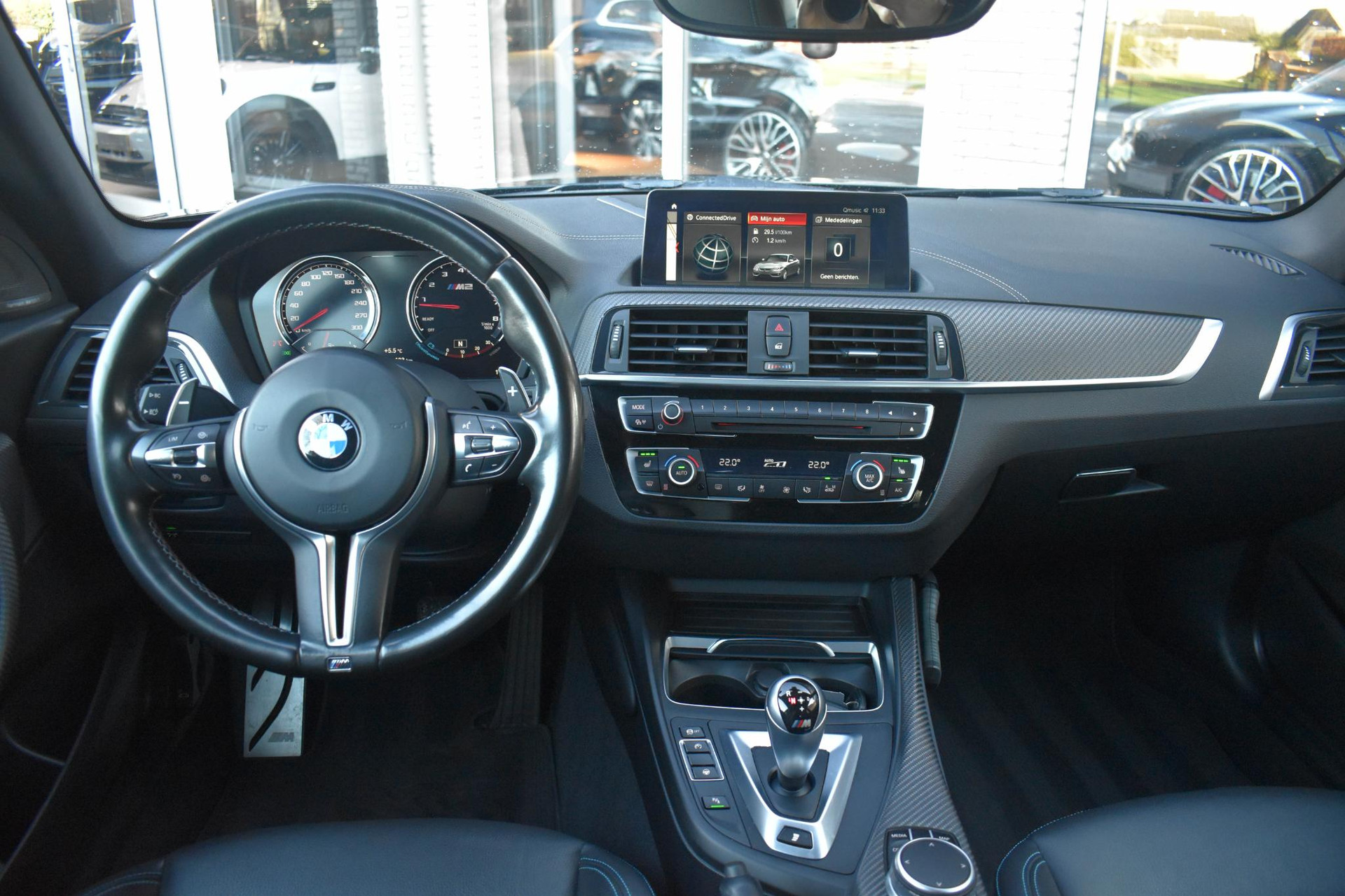 50395196-1.jpg