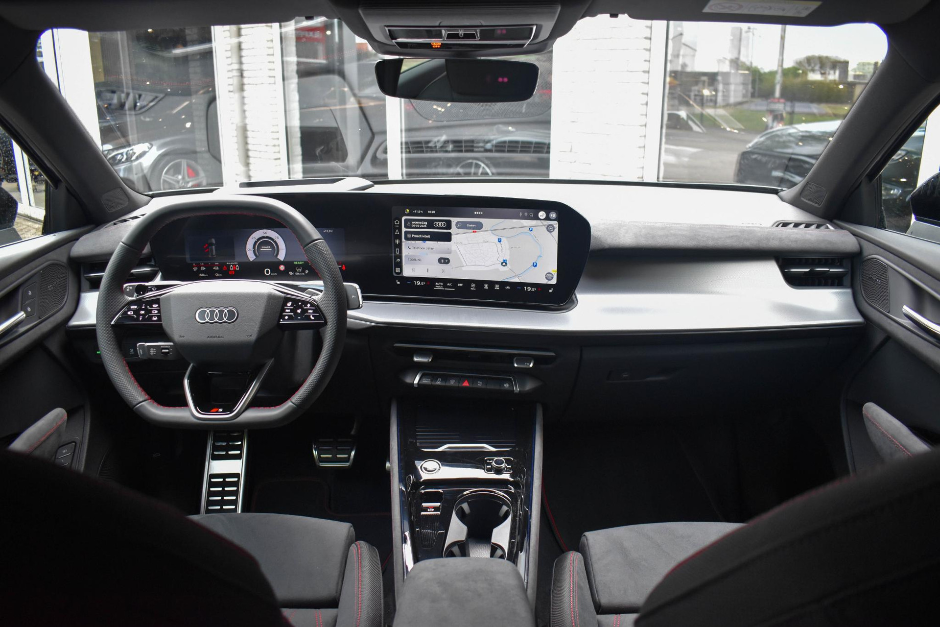 53254204-1.jpg