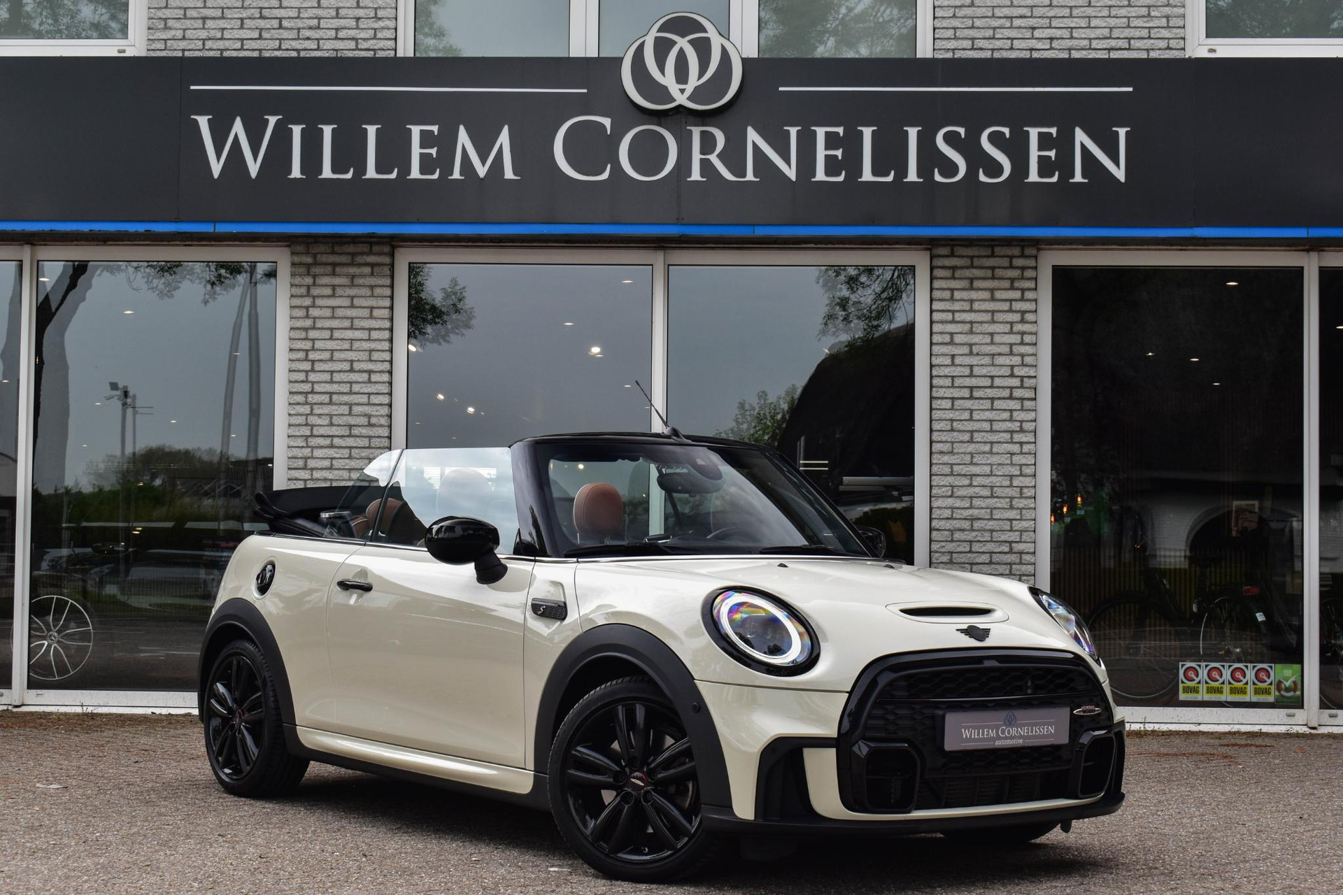 53332236