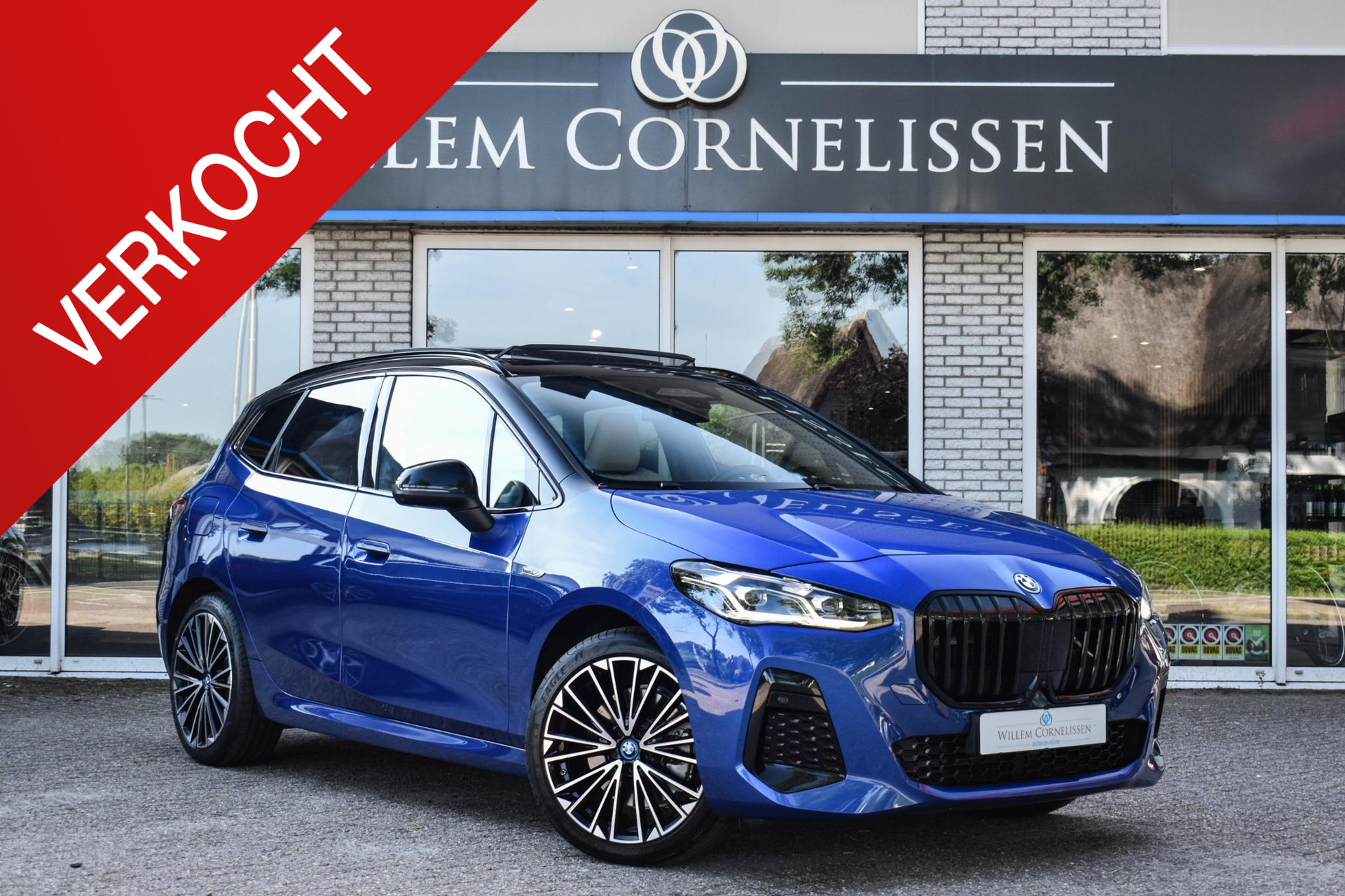 56553775-57.jpg