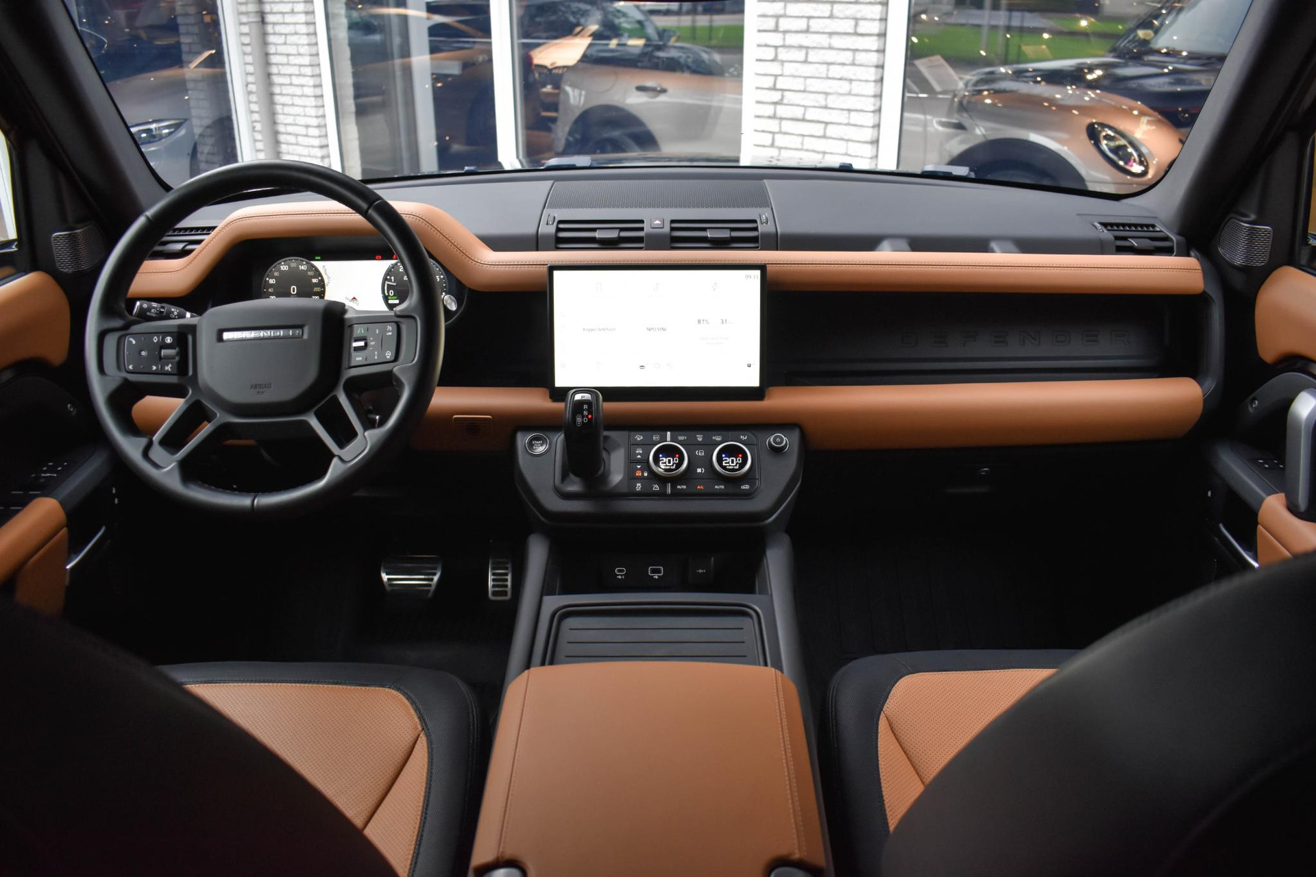 56637358-1.jpg